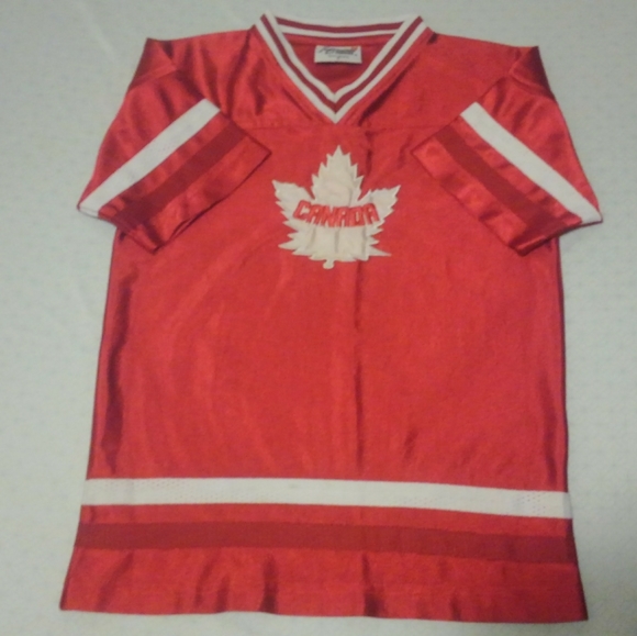 Canada Maple Leaf Hockey Jersey Youth Large - Picture 8 of 10